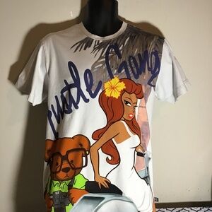 🤫#434, Hustle Gang, size medium, see photos has dye faded spots from washing,